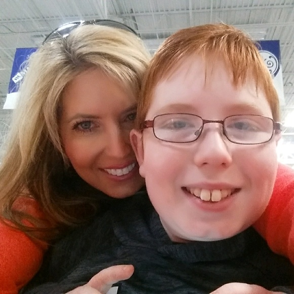 Meet your Posher, Brandi - Picture 1 of 1